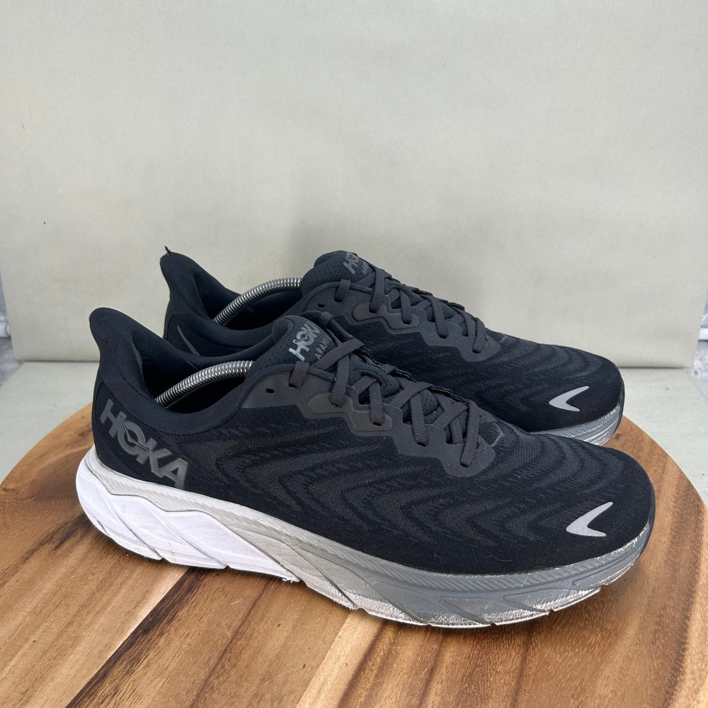 Hoka Arahi 6 Mens Running Shoes Black White Athletic Sneakers Cushioned Comfort